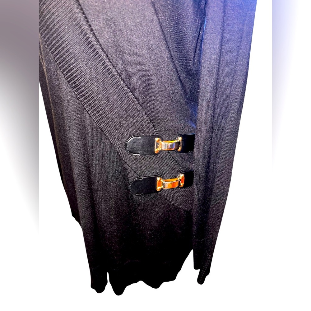 I-N-C black collared v-neck sweater tunic w/side gold clasps. Elegant & stylish - Picture 2 of 8